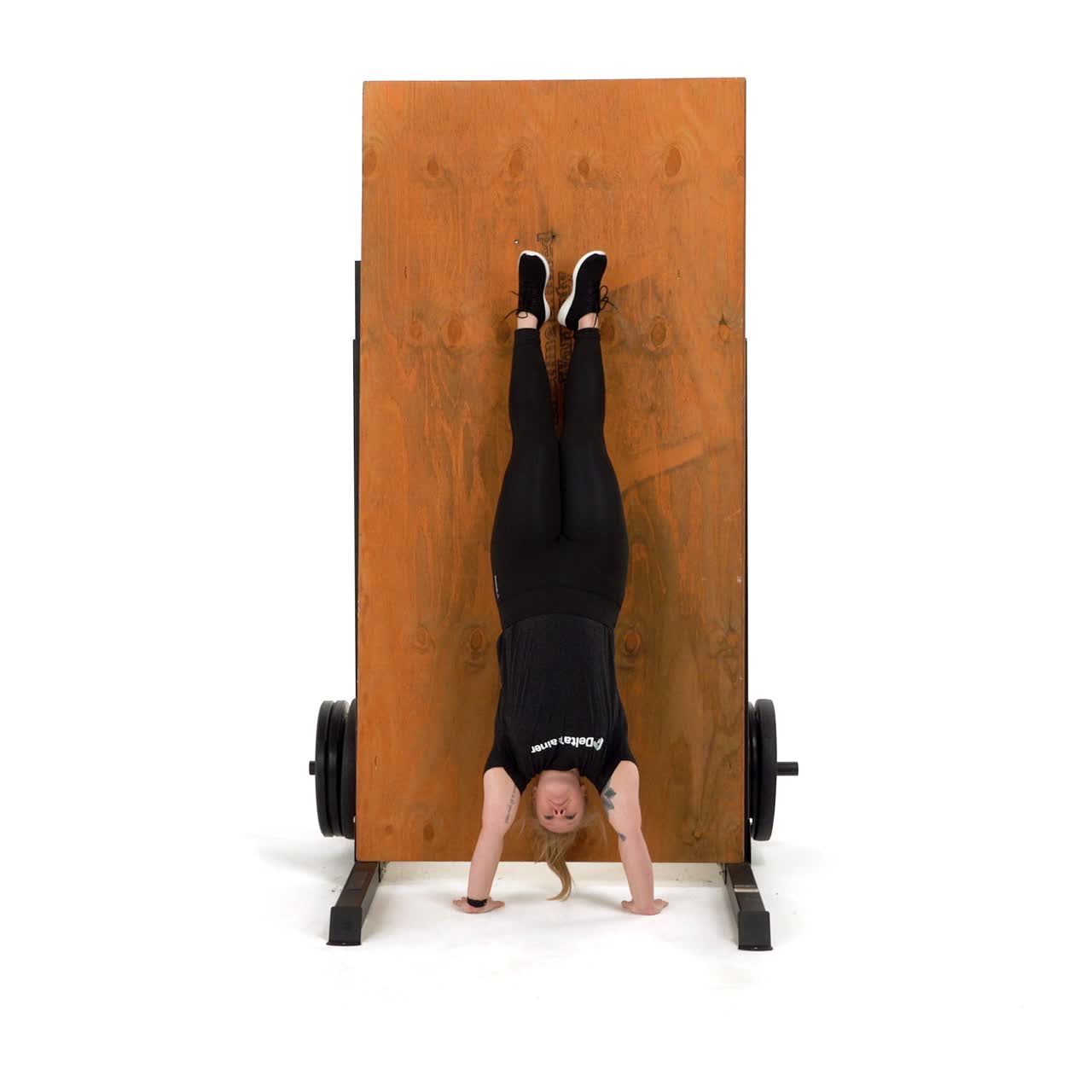 Handstand with trainwell
